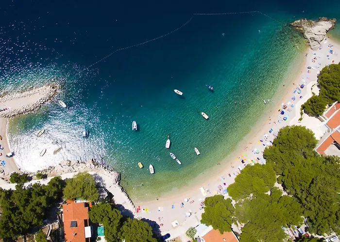 Studio 6907b * Brela